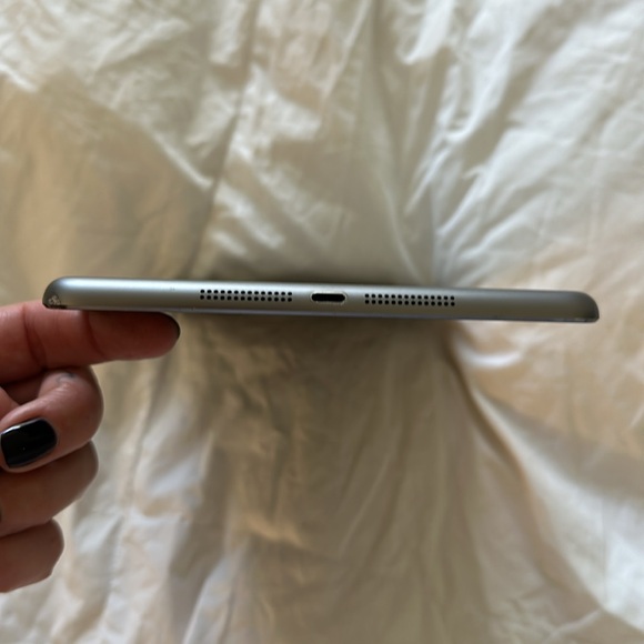 Apple iPad mini 2 MODEL A1490 - Picture 6 of 11